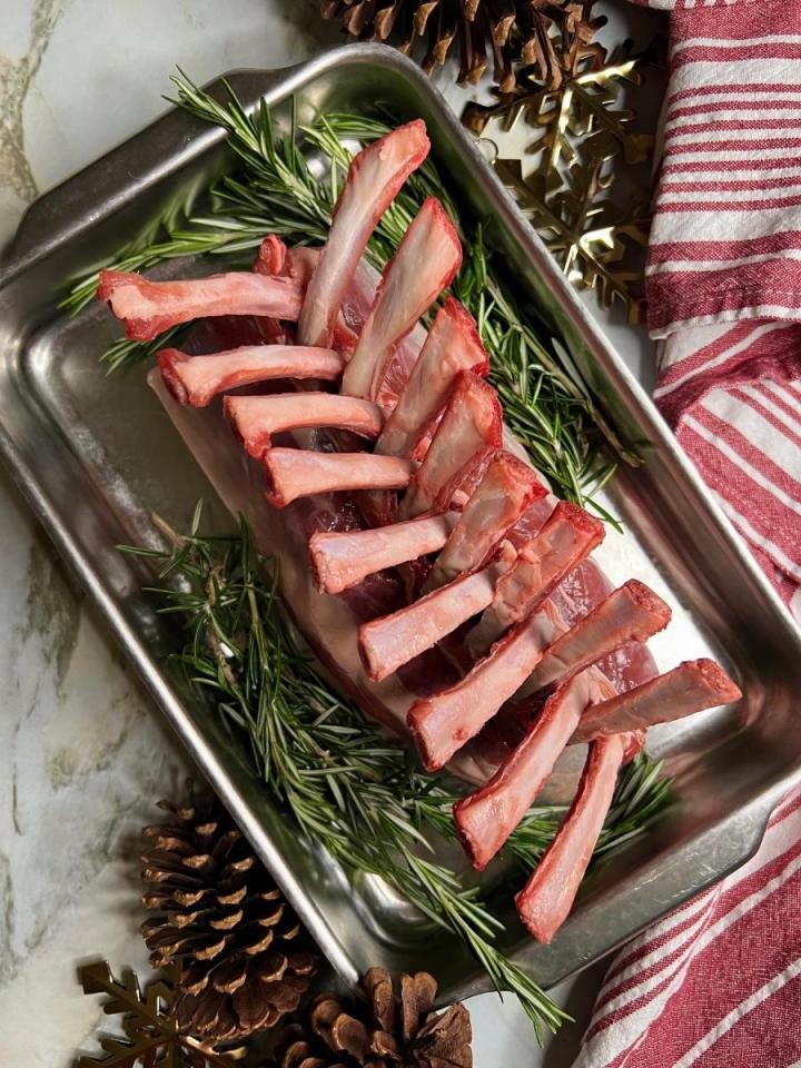 Sale of meat and cold cuts specialties Montreal
